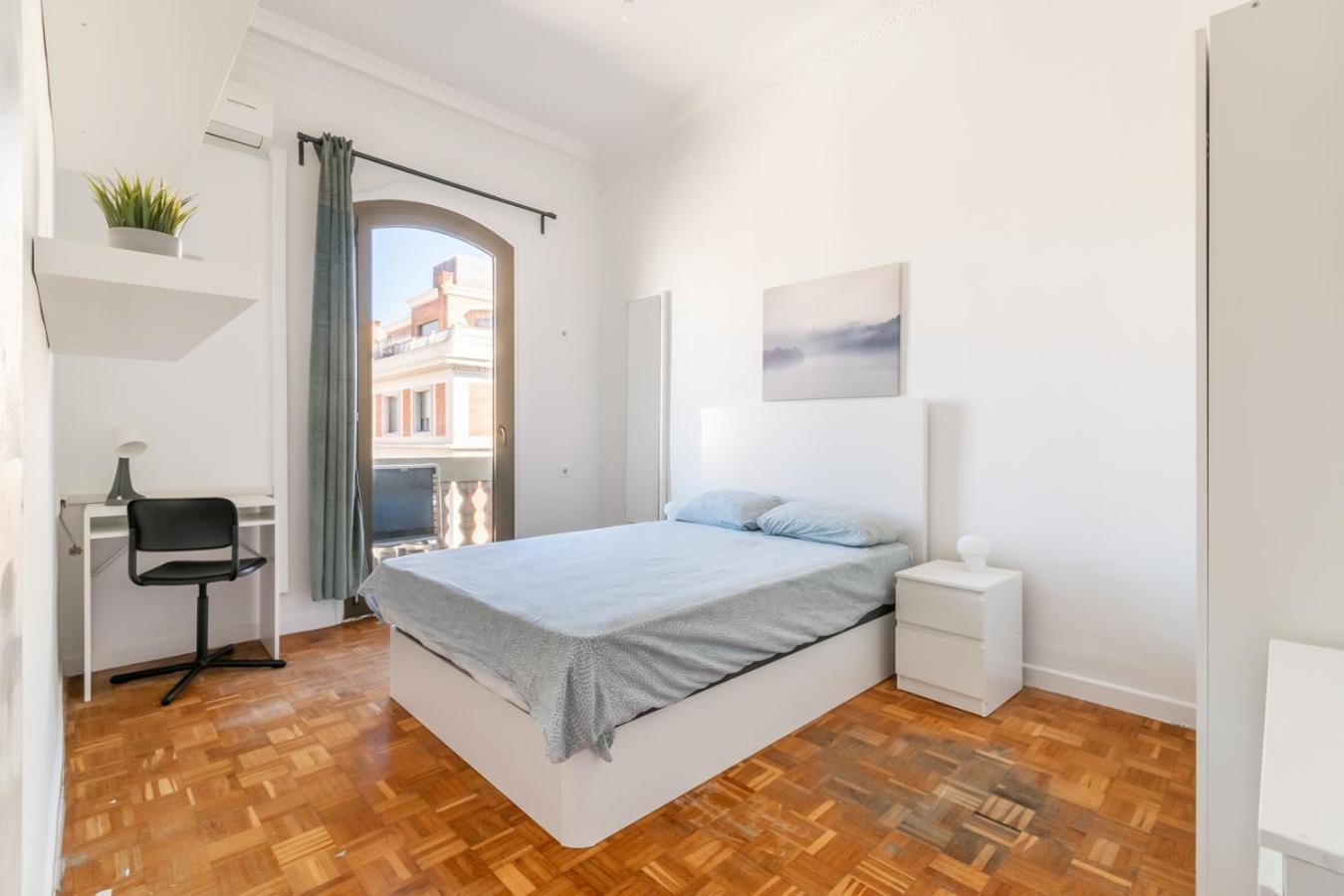 Balmes Private Rooms Barcelona Zewnętrze zdjęcie