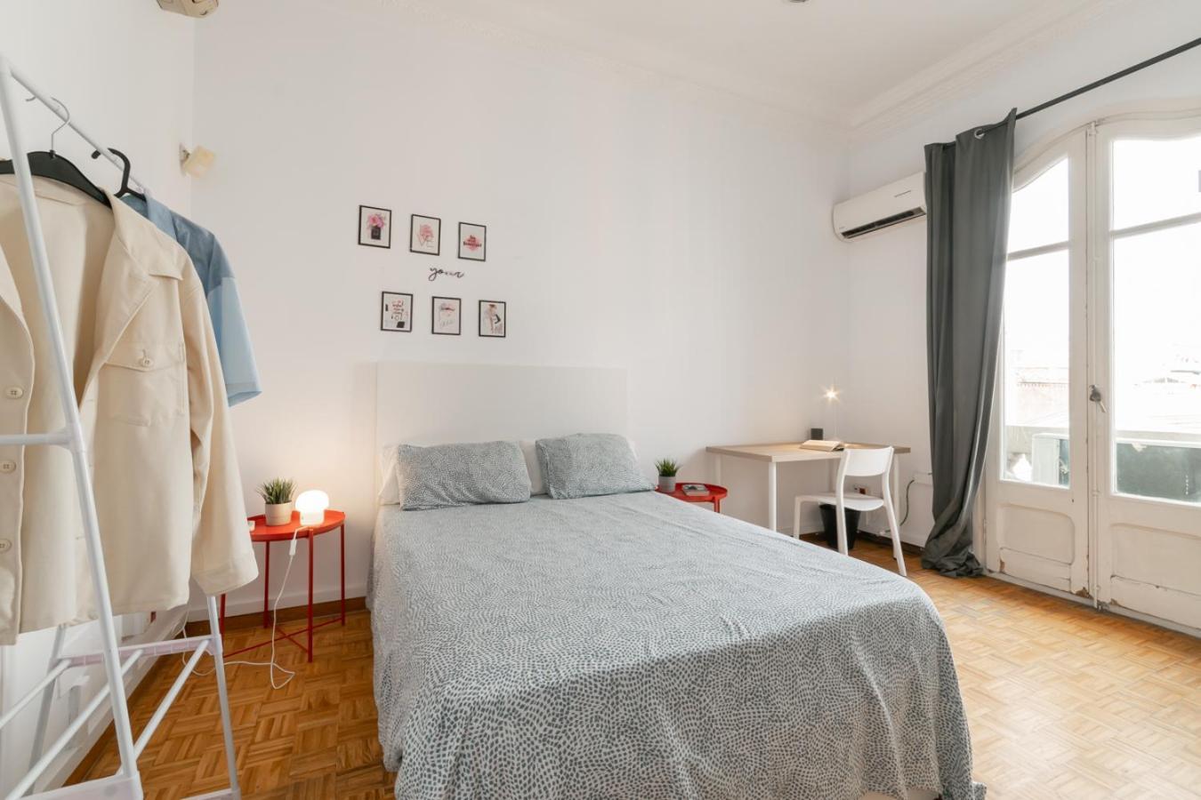 Balmes Private Rooms Barcelona Zewnętrze zdjęcie