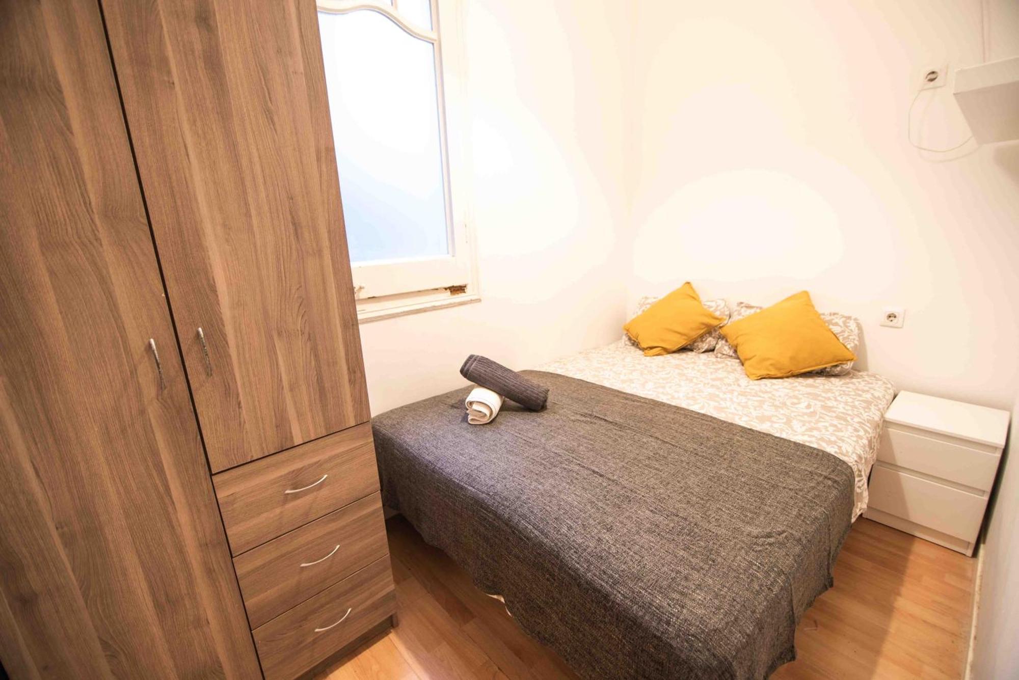 Balmes Private Rooms Barcelona Zewnętrze zdjęcie